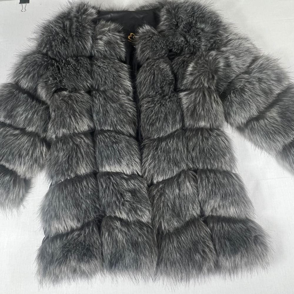 Fanpugizhen Faux Fur Coat Silver Grey Tiered Paneled Glam Jacket Medium
